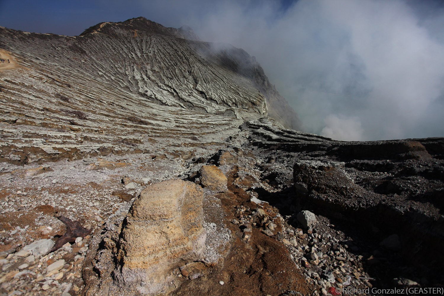 ijen-10