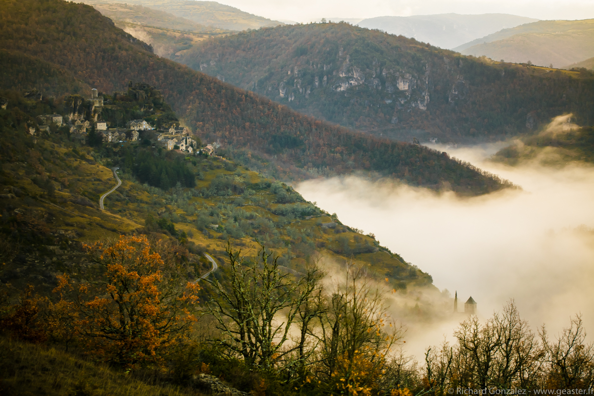 L’an brume des vieilles collines